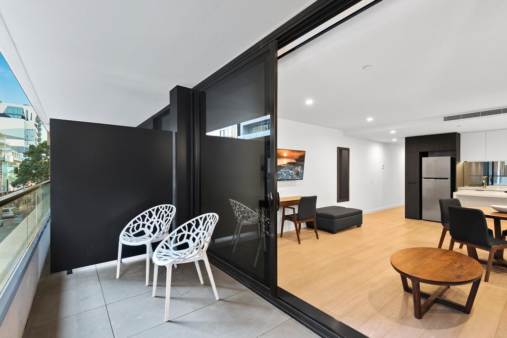 District South Yarra Aparthotel Мелбърн Екстериор снимка