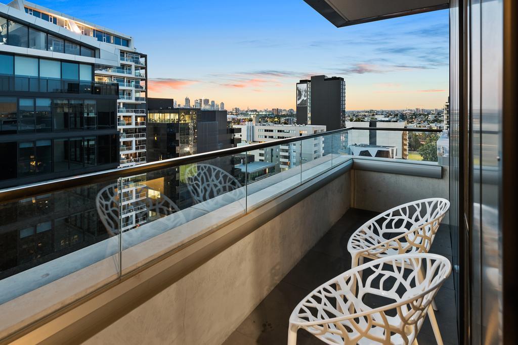 District South Yarra Aparthotel Мелбърн Екстериор снимка